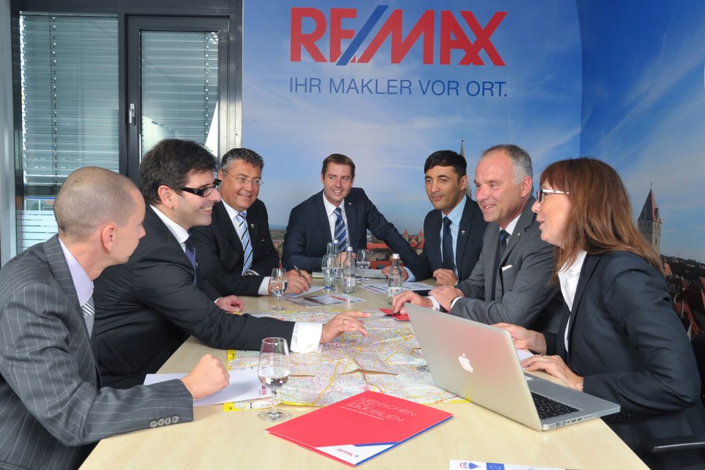 Remax Team Besprechung