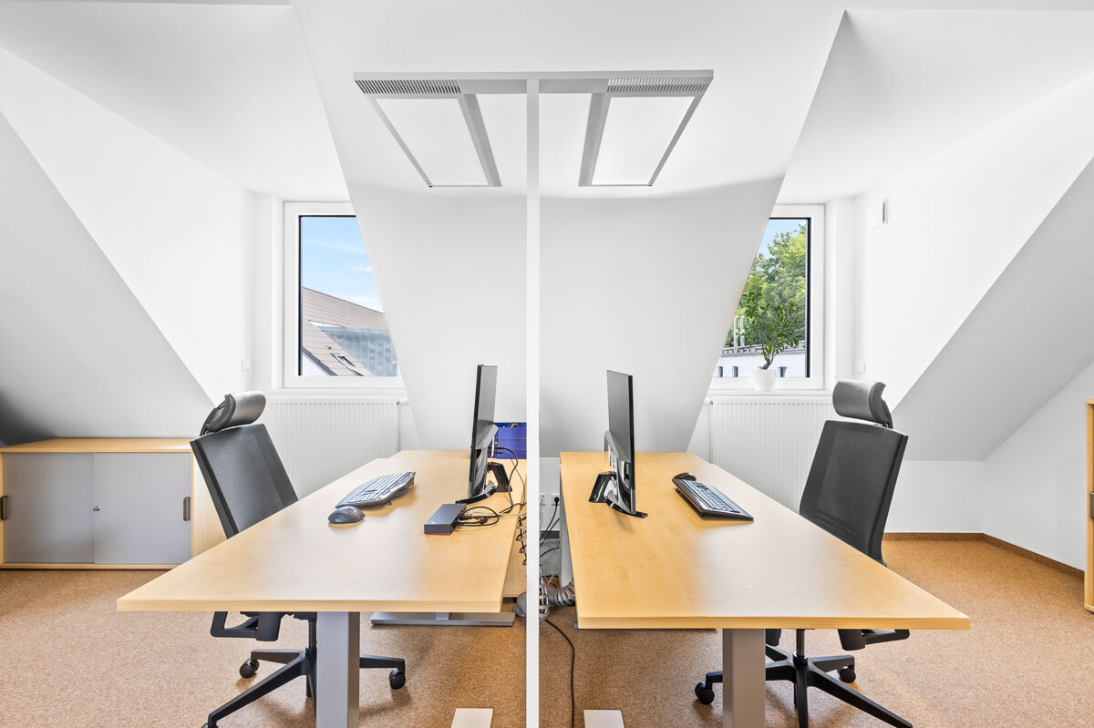 13 Büro DG