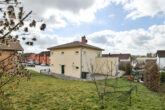Der Traum für die Familie! Neuwertiges und modernes KFW 55 Einfamilienhaus im Toskana Stil! - Hausansicht gen Garten
