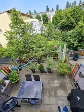 Großzügige 4 Zi. Whg. als Reihenmittelhaus mit Garten und Terrasse, EBK, 2 TG´s uvm., 93055 Regensburg, Reihenmittelhaus
