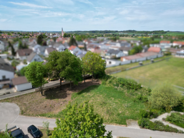 Bauträger und Häuslebauer aufgepasst: Top Grundstück für eine Wohnbebauung mit mehreren Einheiten, 94333 Geiselhöring, Wohngrundstück