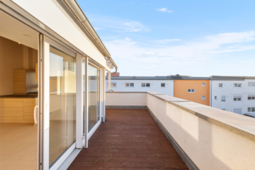 Neuwertige Wohnung mit exklusiver Dachterrasse – Hochwertig, barrierefrei und sofort zu beziehen!“, 93055 Regensburg, Dachgeschosswohnung