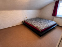 Schlafzimmer Dachgeschoss (KI optimiert)