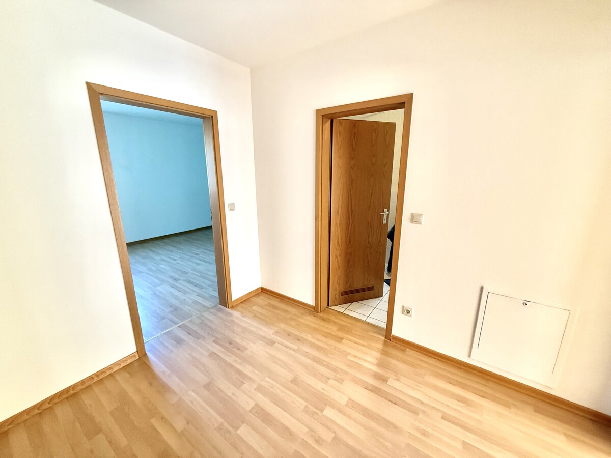 In Ihrer Diele gen Badezimmer & Schlafzimmer