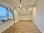Bild - Charmante sanierte Dachgeschosswohnung mit Balkon und Garage – Ammerthal