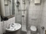 Besonders schöne 2-Zi-Wohnung auf Erbpachtgrundstück - Badezimmer