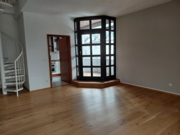 Rgbg-West: attraktive Maisonettewohnung in guter Stadtlage, 93049 Regensburg, Etagenwohnung