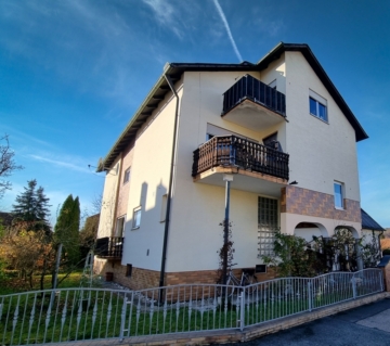 Extravagantes Gesamtpaket, 93158 Teublitz, Mehrfamilienhaus