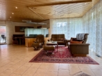 Wohnzimmer - Hochwertiges Einfamilienhaus zu verkaufen! Sauna- Wellnessbereich- PV Anlage und vieles mehr!