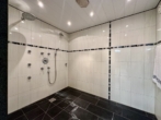 Sauna Dusche - Hochwertiges Einfamilienhaus zu verkaufen! Sauna- Wellnessbereich- PV Anlage und vieles mehr!