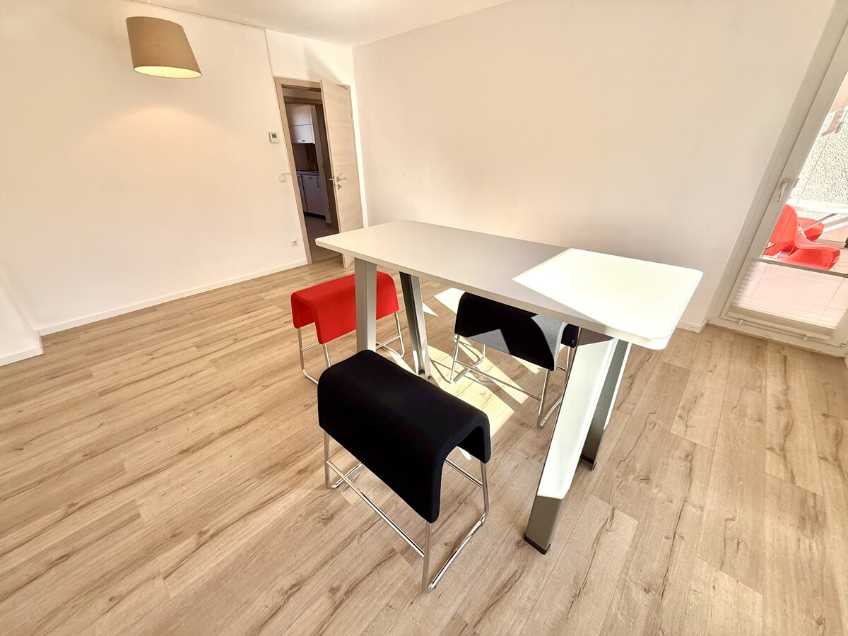 Ihr Wohnzimmer gen Balkon