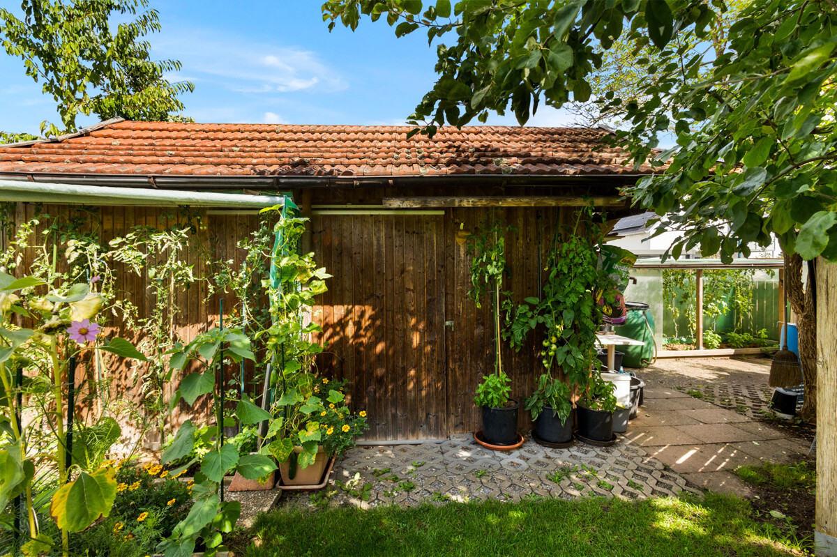 9 Gartenhaus