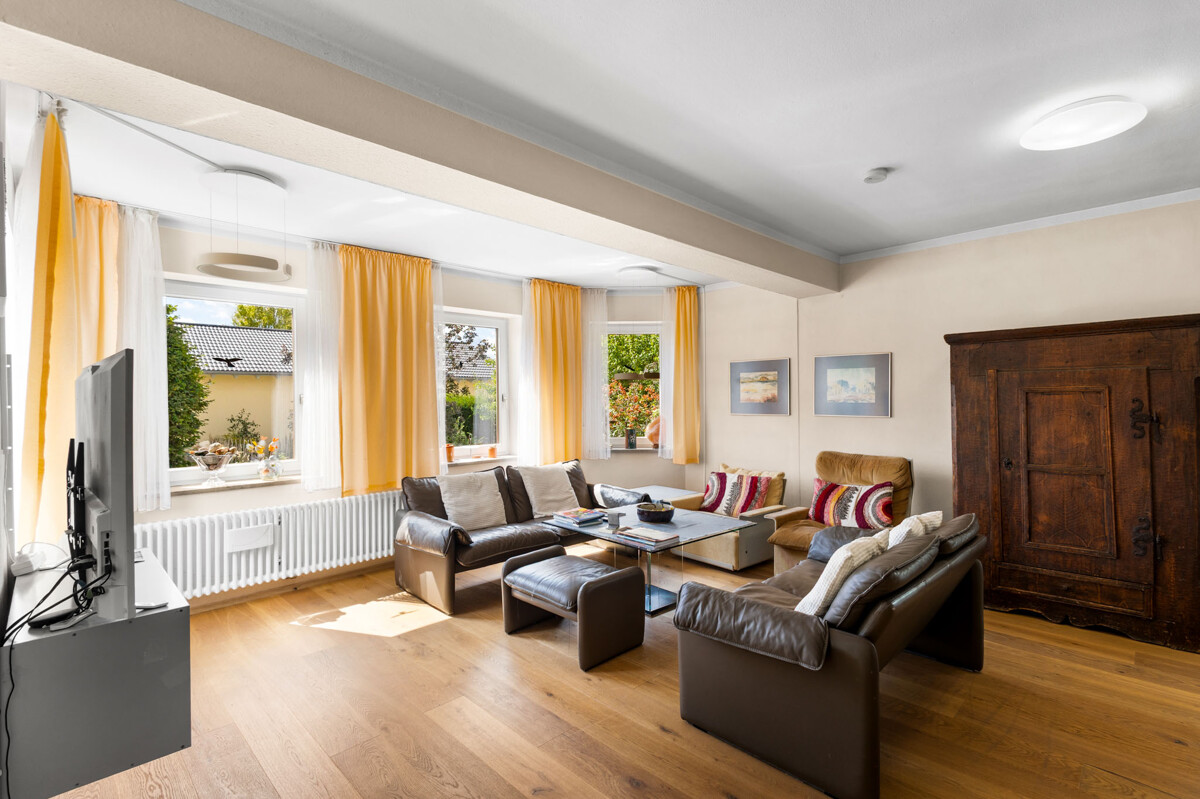 23 Wohnzimmer