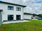 3 - Moderne Doppelhaushälfte (EEK A+) auf sonnigem Grundstück in schönem Wohngebiet!