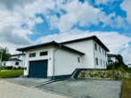 4 - Moderne Doppelhaushälfte (EEK A+) auf sonnigem Grundstück in schönem Wohngebiet!