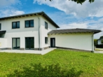 1 - Moderne Doppelhaushälfte (EEK A+) auf sonnigem Grundstück in schönem Wohngebiet!