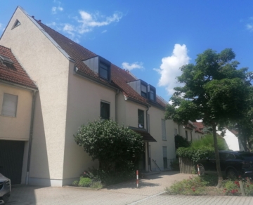 Barbing: charmante 2-Zimmer-Wohnung mit Balkon- frei!, 93092 Barbing, Etagenwohnung