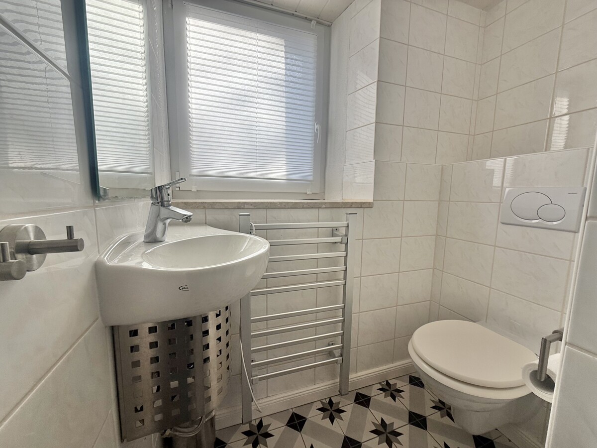 EG