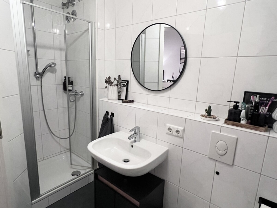 Bad mit Dusche
