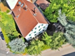 Bezauberndes Anwesen: Einfamilienhaus mit viel Grün und viel Platz - Vogelperspektive