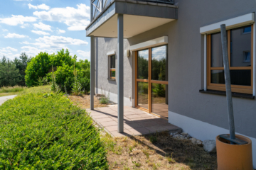 Hell, grün, zentral. Ruhige 2-Zimmer-Erdgeschosswohnung im „Sonnenpark“, 93133 Burglengenfeld, Etagenwohnung