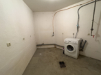 Waschraum im KG - Hell, grün, zentral. Ruhige 2-Zimmer-Erdgeschosswohnung im „Sonnenpark“