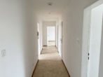 Flur - Großzügige 4-Zimmer-Wohnung mit Balkon! Erdgeschoss! Frei!