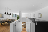 1 Obergeschoss - Exklusive Designervilla! Klare Linien, absolut ruhige Lage und große TG!