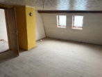 DG ausbaufähig - Wohnung im Hausformat! Historischer Charme, modern saniert & mit Innenhof in Velburg