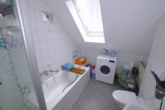 Badezimmer - | Nur 100 m zur Universität | Schöne 2-Zimmer Maisonettewohnung