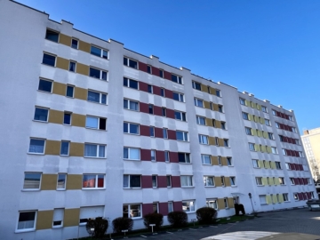 Bezugsfreies 1-Zimmer-Apartment im Westen mit Gestaltungspotenzial!, 93049 Regensburg, Etagenwohnung