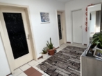 Flur - Rgbg Osten – 4 Zimmer Wohnung mit Balkon und Aufzug