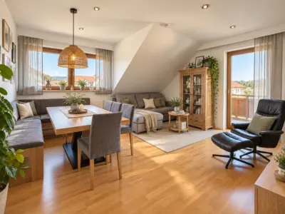 „Charmant.Gepflegt.Besonders“ 3-Zimmer-Wohnung mit Wohlfühlfaktor in Klardorf/Schwandorf, 92421 Schwandorf-Klardorf, Dachgeschosswohnung