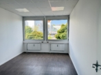 Büro - Moderne, helle EG-Fläche direkt gegenüber dem KÖWE-Center Hohe Sichtbarkeit garantiert !