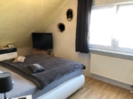 Schlafzimmer - Ruhig gelegene Doppelhaushälfte auf Erbpachtgrundstück in Irlbach
