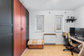 Ankleide / Büro / Kinderzimmer - 5-Zimmer-Wohnung mit Garten, Carport und separatem Büro