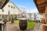 Terrasse - 5-Zimmer-Wohnung mit Garten, Carport und separatem Büro