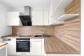 Küche - Ihr neues Zuhause in Ziegetsdorf – Modernisiertes Zweifamilienhaus mit Gartenparadies und PV-Anlage!