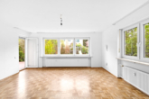 Wohnen/Essen EG - Ihr neues Zuhause in Ziegetsdorf – Modernisiertes Zweifamilienhaus mit Gartenparadies und PV-Anlage!