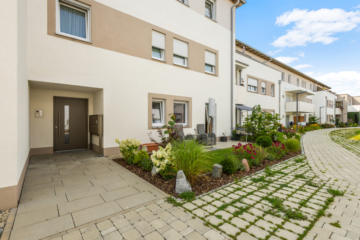 Neuwertige, leerstehende und charmante 3-Zimmer-Wohnung in Neufahrn mit Balkon & Terrasse, 84088 Neufahrn in Niederbayern, Erdgeschosswohnung