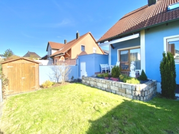 Kleines Reiheneckhaus zum Preis einer Eigentumswohnung, 92421 Schwandorf, Reiheneckhaus