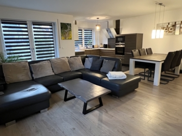 Altersgerechte 3 – Zimmer Wohnung mit Terrasse und Garten in ruhiger Lage!, 92431 Neunburg vorm Wald, Erdgeschosswohnung