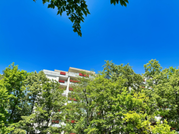 Und über Ihnen nur der Himmel! Freie drei Zimmer Dachterrassen Wohnung in Regensburg!, 93051 Regensburg, Etagenwohnung