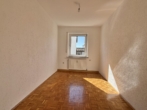 Bild - Charmante Erdgeschosswohnung mit Garten und Garage in Teublitz–Modernisiert und Bezugsfrei!