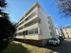 3 - Innerer Westen: Renovierungsbedürftige 3-Zimmer-Wohnung mit Balkon!