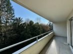 1 - Innerer Westen: Renovierungsbedürftige 3-Zimmer-Wohnung mit Balkon!