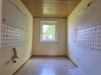 Küche - Über den Dächern von Amberg: Freie Drei-Zimmer-Wohnung inklusive Garage!