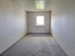 Schlafzimmer 2 - Über den Dächern von Amberg: Freie Drei-Zimmer-Wohnung inklusive Garage!