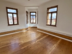 Zimmer - Schöner Wohnen in einem Denkmalgeschütztem Haus!