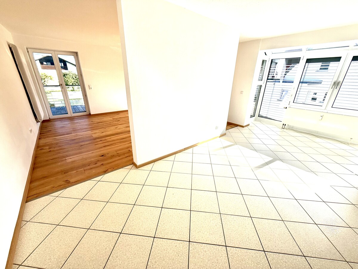 In Ihrem Essbereich gen Wintergarten & Wohnzimmer